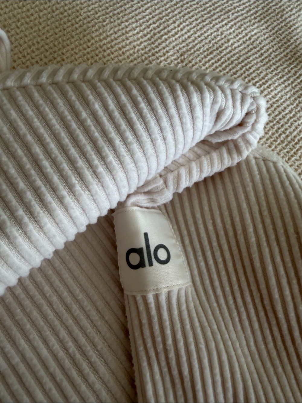 Alo Muse Cream Ribbed Cropped Hoodie - Picture 6 of 7
